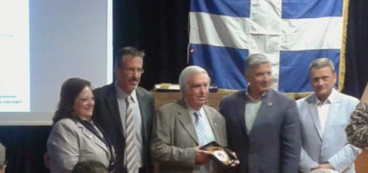 Από αριστερά η Αντιδήμαρχος κα Χαλιώτη, ο Θ. Μπριάνης, ο Μ.Μπασδέκης και ο Δήμαρχος Γ. Πατούλης