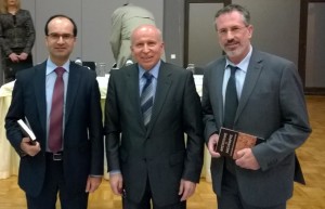 Ο Πρόεδρος κα ο Γ.Γ. του ΣΕΑΝ ΑΝ.ΑΤΤΙΚΗΣ Θ.Μπριάνης και Γ. Μιχαήλ με τον Υπτγο ε.α. Ιωάννη Παρίση