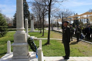 Κατάθεση στεφάνου από τον Στρατηγό της 1ης Στρατιάς